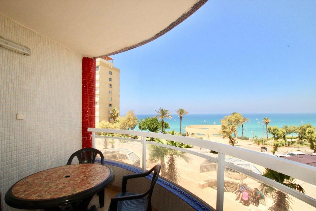 Royal Beach Front Apartments Netanya Eksteriør bilde